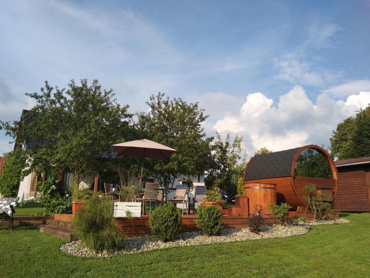 Apartamenty Rownia 2 Ustrzyki Dolne Exterior foto